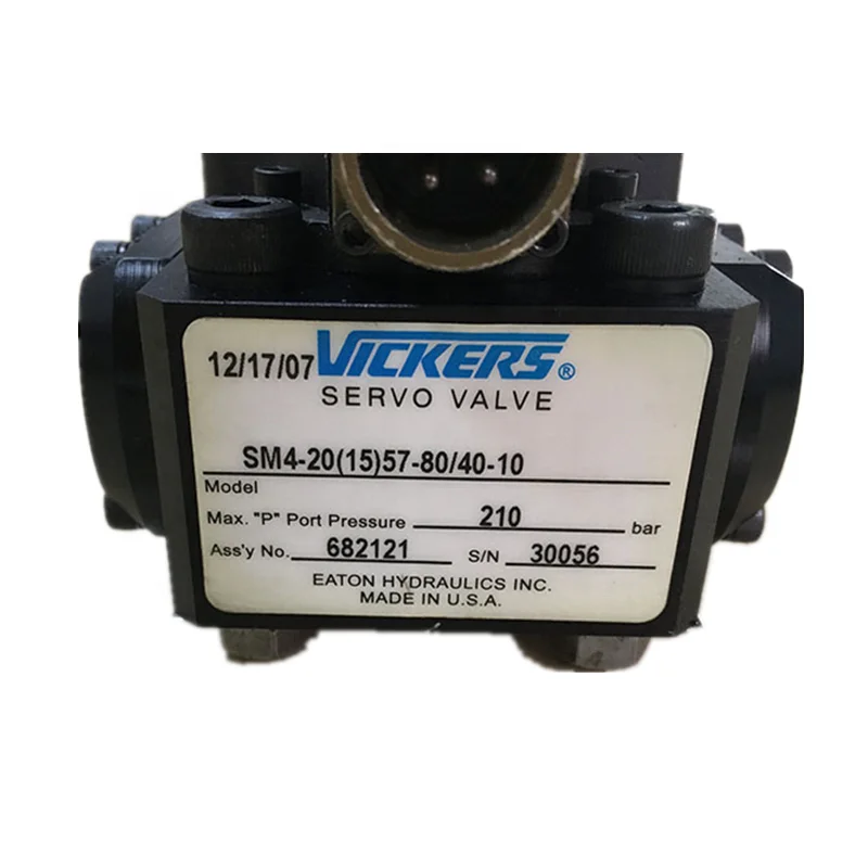 Hydraulic solenoid valve SM4-10(10)38-200/15-10 ZY SM4 SM4-20 SM4-10 SM4-30 SM-40 servo valve