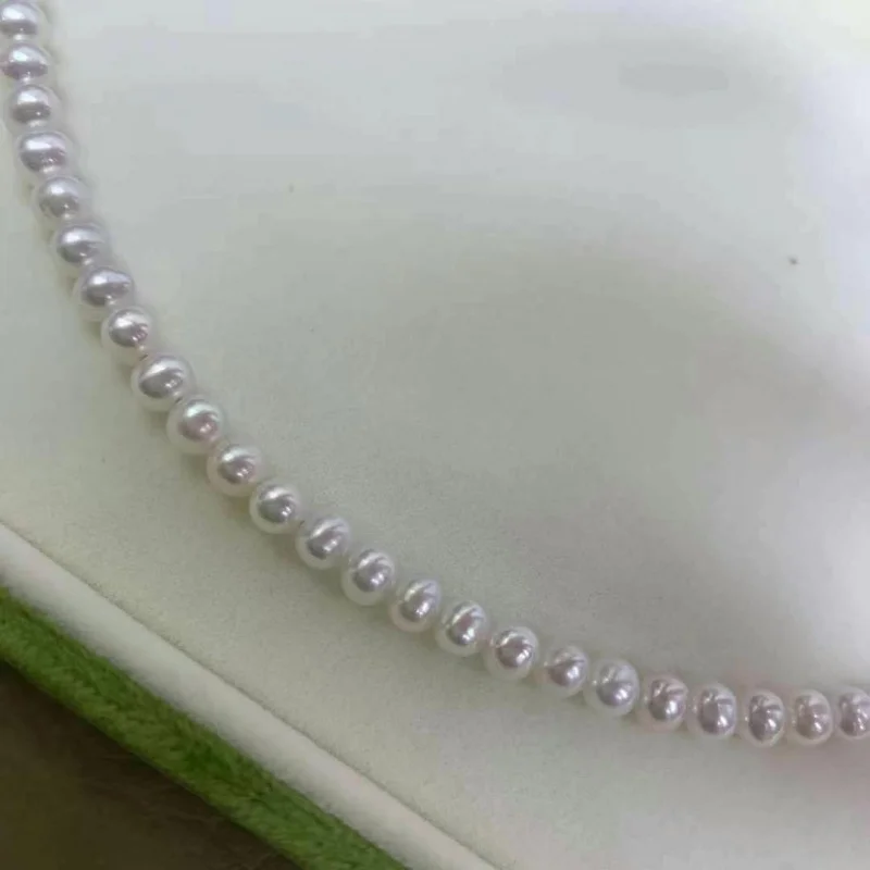 White 4-4.5mm necklace, versatile collarbone chain, natural freshwater pearls layering