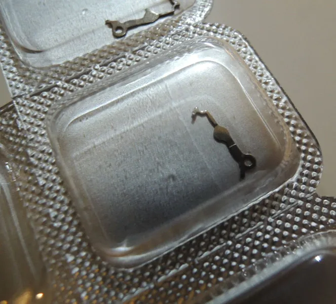 مشاهدة قطع غيار حركة جودة 435 نير مخلب رافعة استبدال ل ETA 2824-2 2836-2 2834-2 ساعة حركة إصلاح