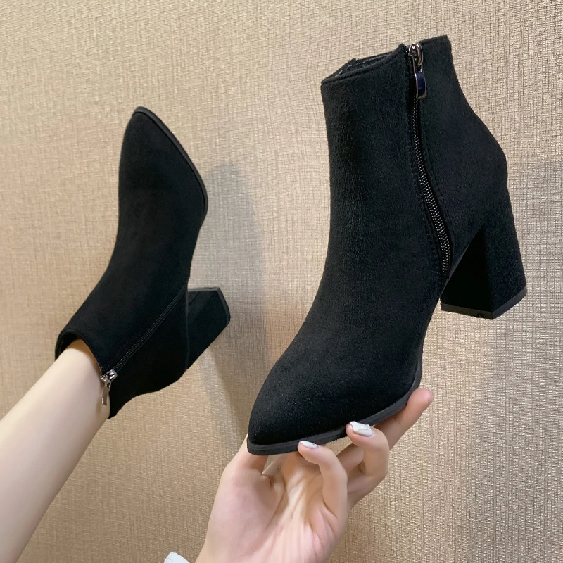 2022 Fashion Short Boots Women\'s Pointed Toe Thick Heel Autumn and Winter New Thin Side Zipper Comfortable Bare Boots Women