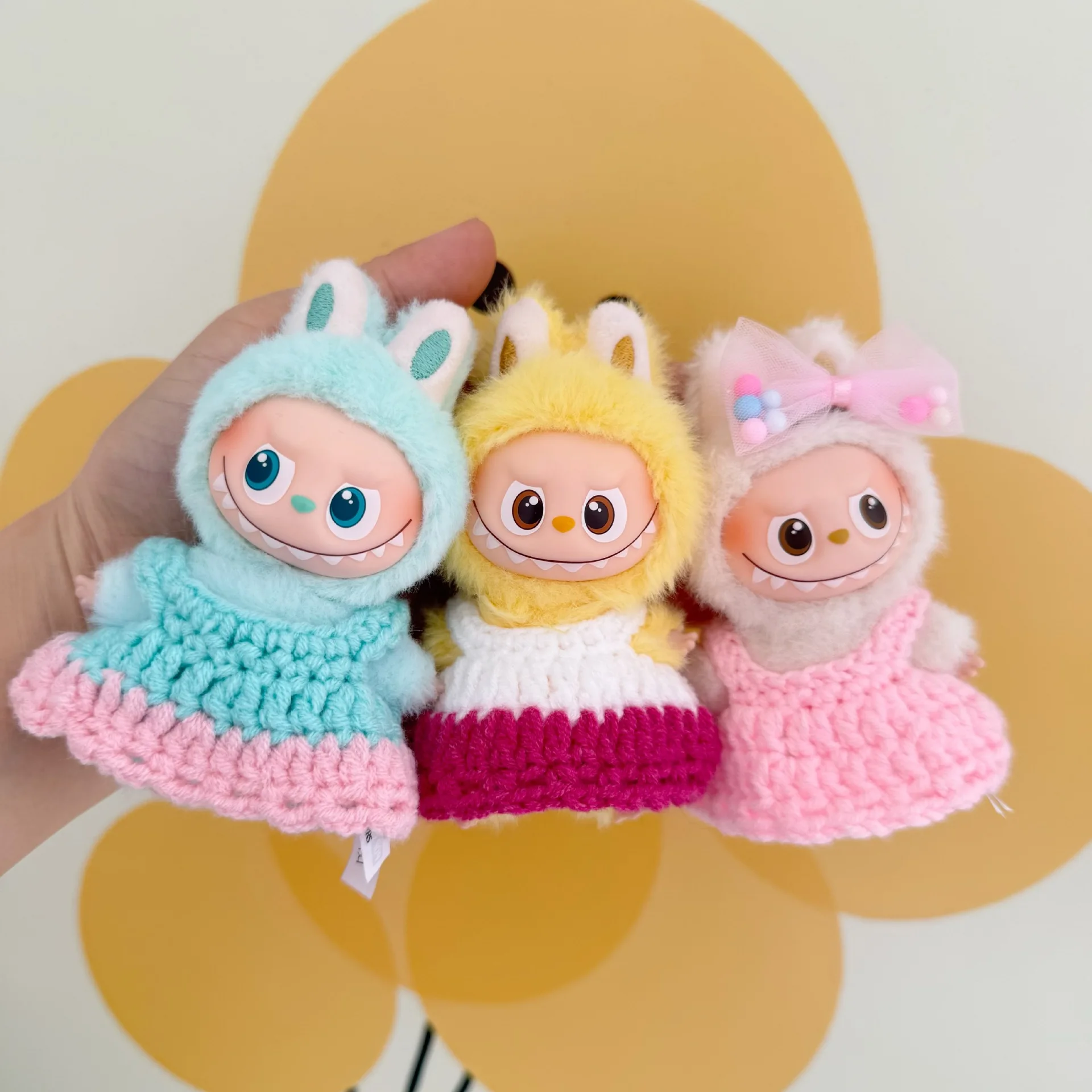 

4.0 Mini Version Labubu Clothing Accessories 10CM Cute Plush Doll Outfit Accessories Multi-Color Knitted Dress Cute Outfits