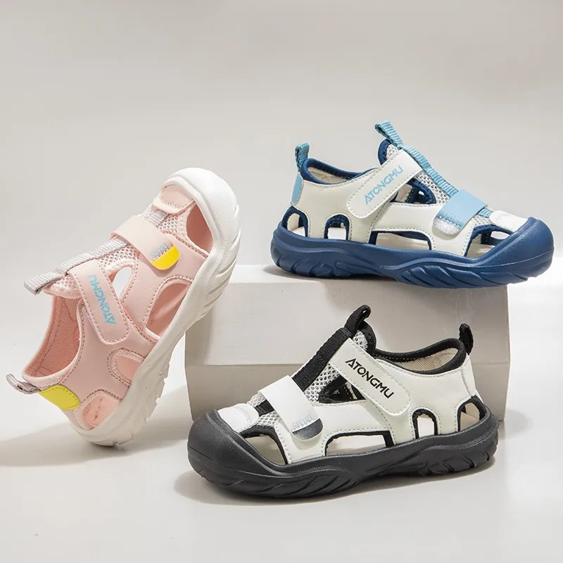 

Kids Casual Sandals for Boys Girls 2025 Summer Anti-slippery Sole Toddler Beach Sports Shoes Versatile Chic Kids Barefoot Sandal