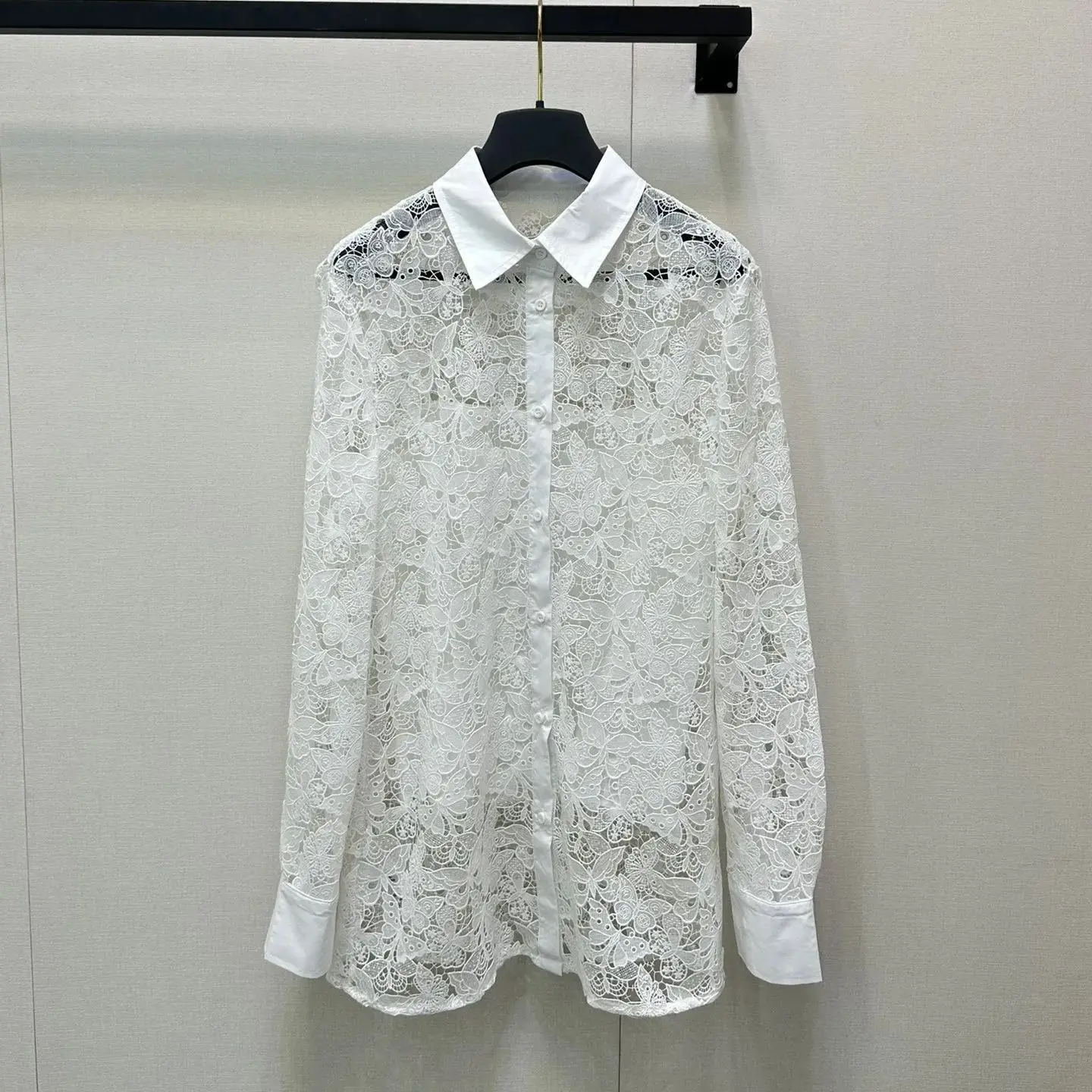 

25new fairy descends to the earth to customize imported water-soluble butterfly lace shirt