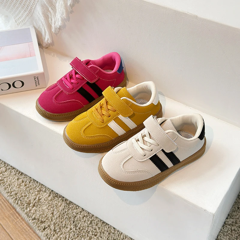 

Легкие детские туфли для скейтбординга, новинка 2023 года, весенняя нескользящая спортивная обувь для мальчиков, дышащие модные кроссовки для тренировок и бега