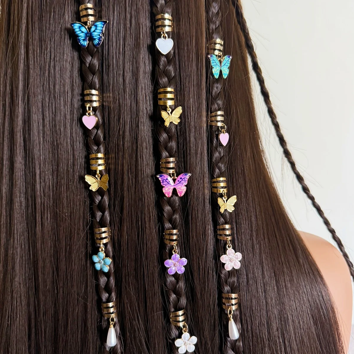 The best-selling dreadlock hair band pendant, butterfly heart hair ring, is fashionable and cute