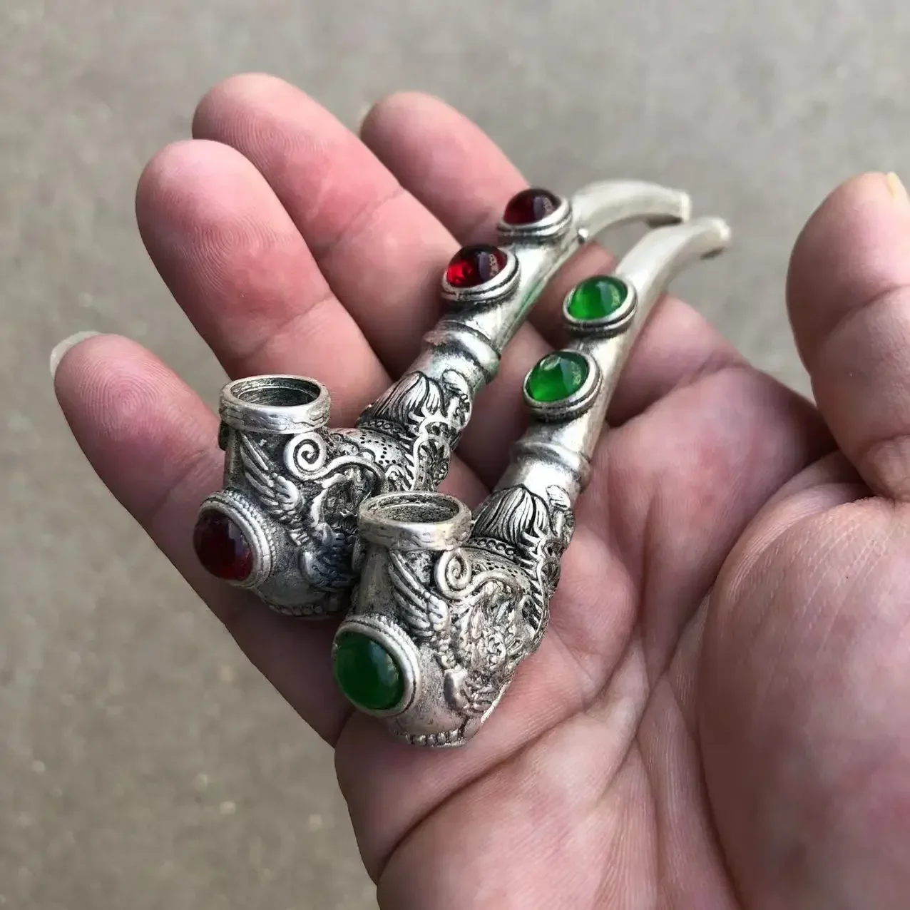 

1PCS Exquisite Chinese Old Antiques Handmade White Copper Dragon Smoking Pipe