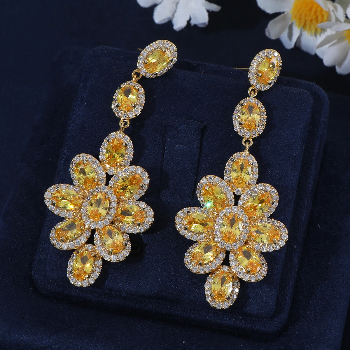 Elliptical main stone inlaid with zircon flower pendant earrings, long flower earrings, women's heavy industry jewelry A0385