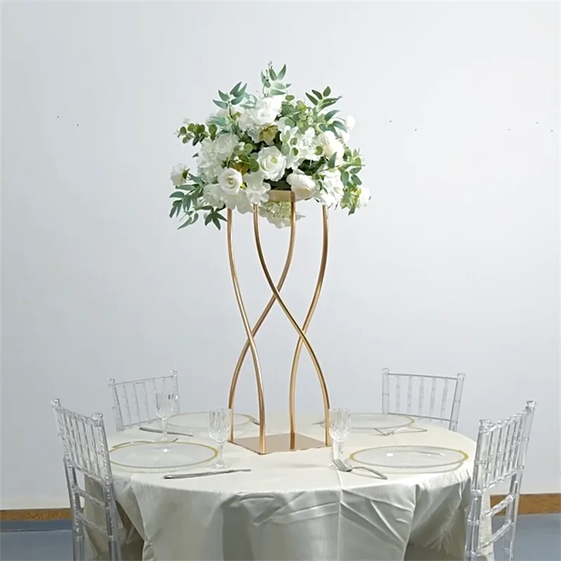 

New wedding props, wrought iron flower devices, wedding hall, potted flower road, flower introduction point, T stage, welcome ta
