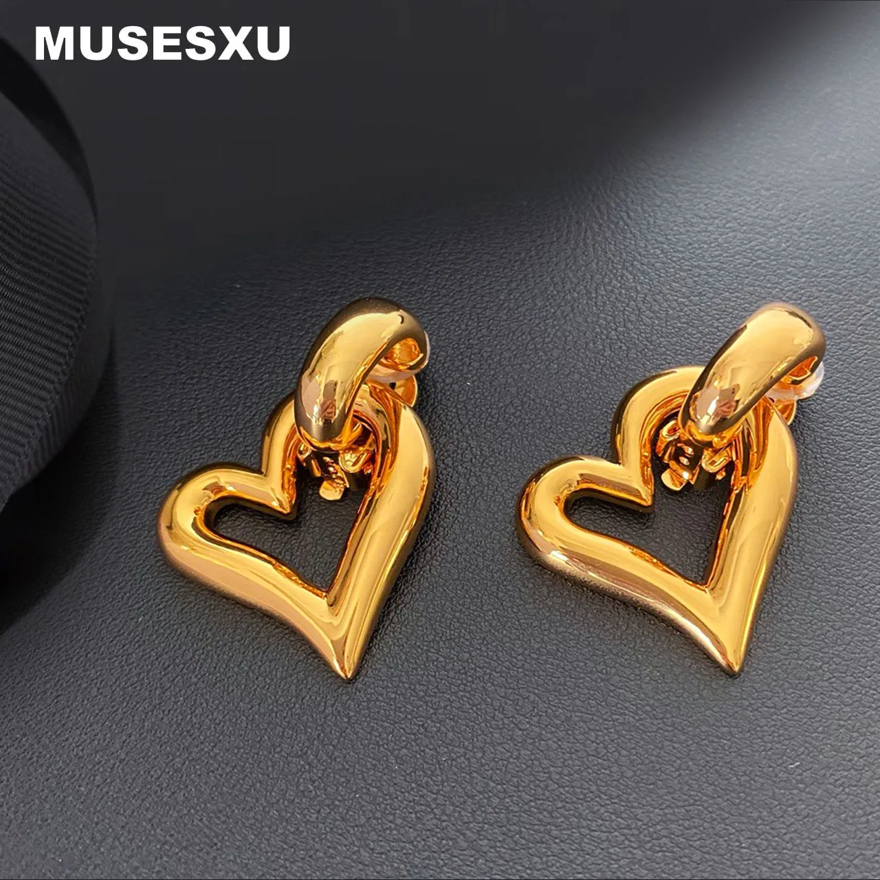 

Jewelry & Accessories Sweet Style Three Dimensional Heart-Shaped Hollow Ear Clip Earrings For Women's Parties And Gifts