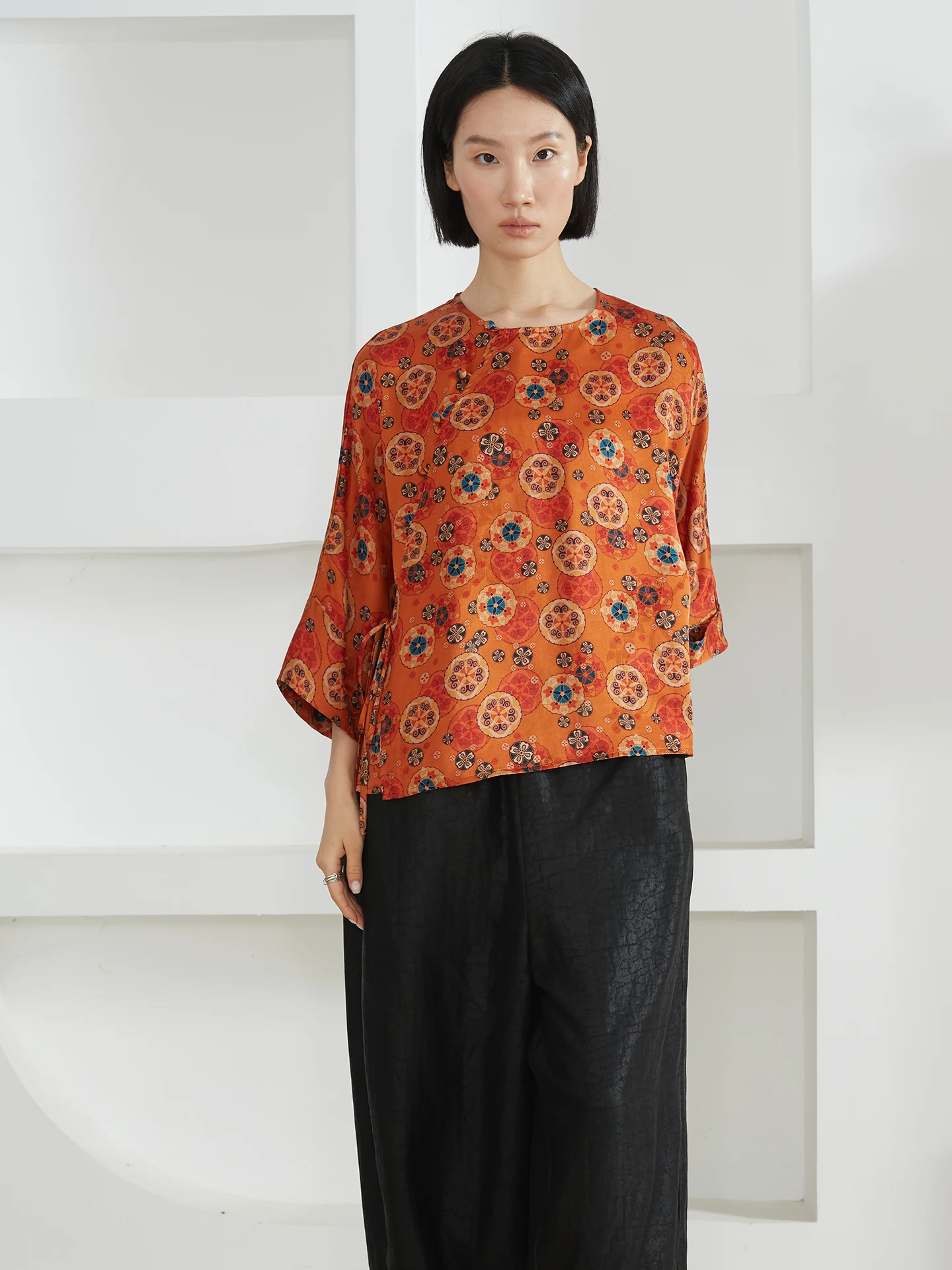 

Silk Cloud irts round Ne Loose Fit Women's T-irt Spring Season Casual Sle Classic Pattern Chinese New Sle