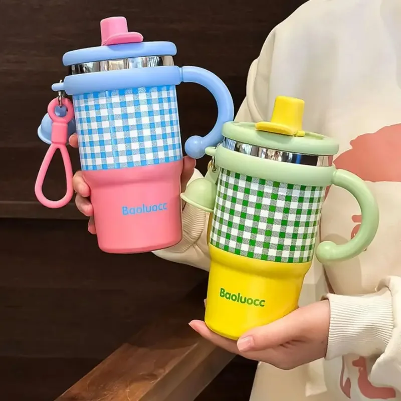 New Trendy Large Capacity Thermos Cup 600ml Portable Straw Water Milk Bottle Coffee Mug Outdoor Camping Office Gift view 2