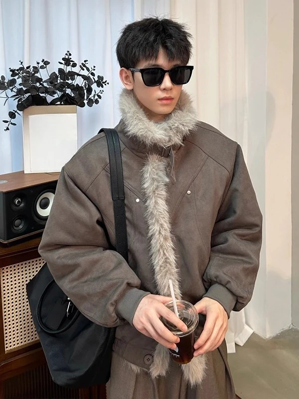 سترات قطنية عصرية للرجال لشتاء 2025 معاطف جديدة من الفرو وياقة من الفرو الصناعي سترات أنيقة سميكة ودافئة وعصرية من القطن #4