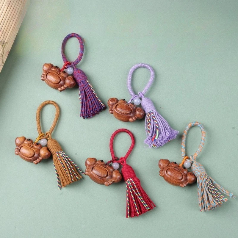 Cute Crab Shaped Ornament Carved From Jujube Wood Lovely DIY Accessory Perfect Pendant And Bag Charm Wooden Decor Vivid Design