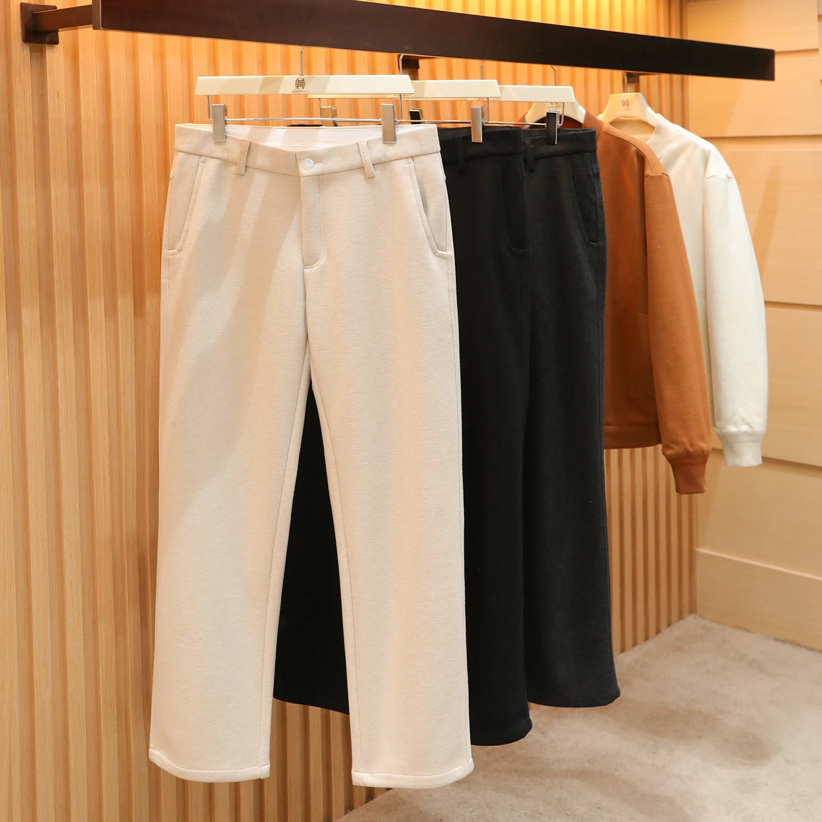 

Итальянские мужские брюки класса люкс свободного кроя из смесовой ткани (ацетат и шерсть), удобные прямые брюки для осени-зимы 2025