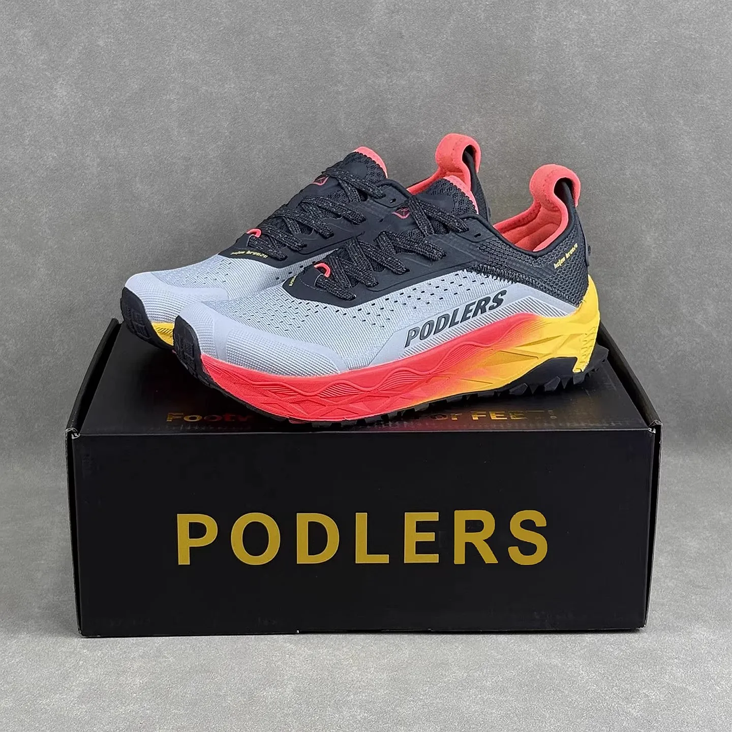 

2026 New Off-Road Running Shoes Couple's Wide-Fit Training Shoes Unisex Slip-Resistant Walking Shoes