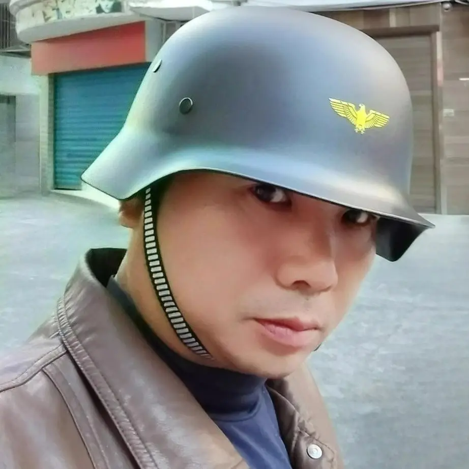 GermanM35HelmetM1935MemorialPlasticHelmetHalloweenCosplayCrashProtectionSafetyHelmetsWW2WorldWar2HardHat-AliExpress26