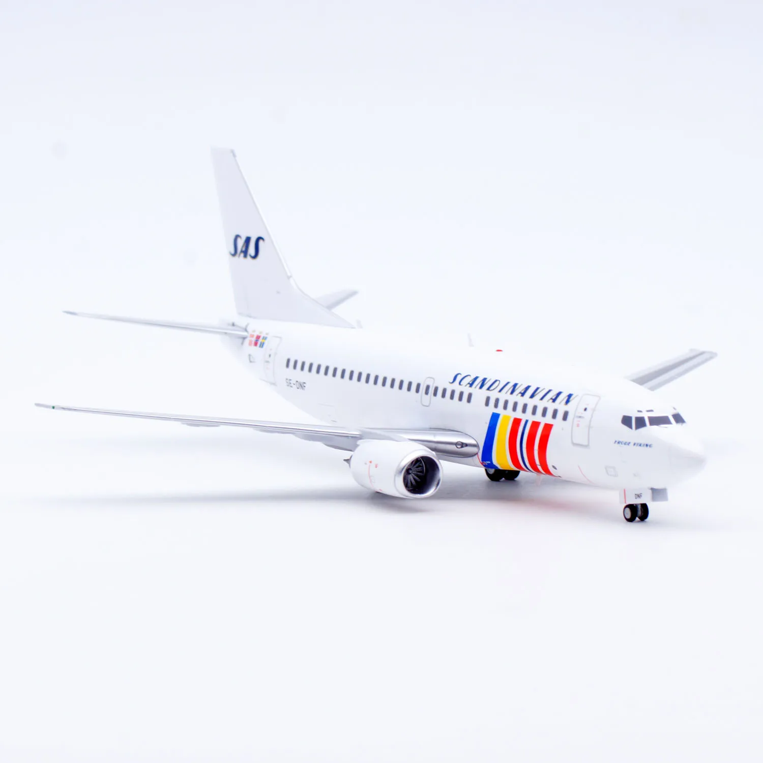 XX20498 سبيكة تحصيل طائرة هدية JC أجنحة 1:200 SAS الخطوط الجوية الاسكندنافية بوينغ B737-500 دييكاست طائرة نموذج طائرة SE-DNF