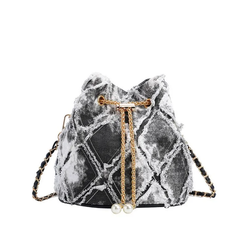 

Luxury Vintage Fashionable Tote Messenger Bag With Unique Letter Logo Elegant Design For Women Business And Leisure