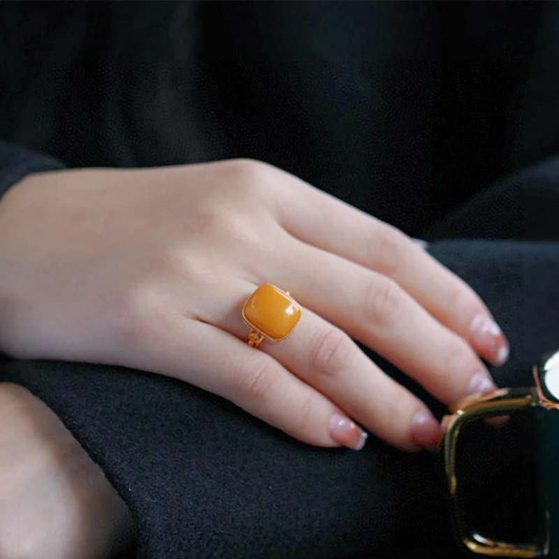 Natural Amber Large S925 Sterling Silver Inlaid Chicken Fat Yellow Old Wax Square Open Ring