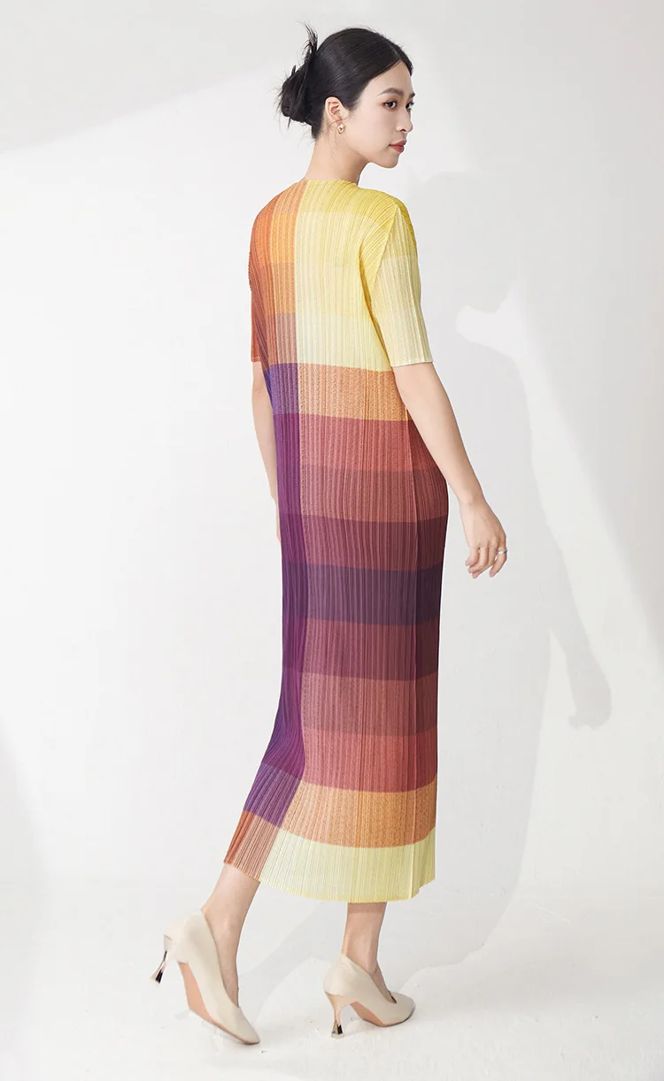 ISSEY Dress Women's Printed Color-Block Gradient Midi-Length Slimming Round Neck Short Sleeve Pleated Dress