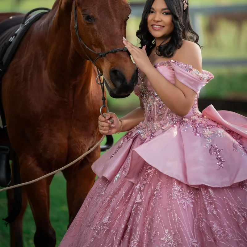 

Shiny Red Quinceanera Dresses Off the Shoulder Glitter Crystal Decal Layering Long tail Bow Vestido De 15 Quinceanera Customize