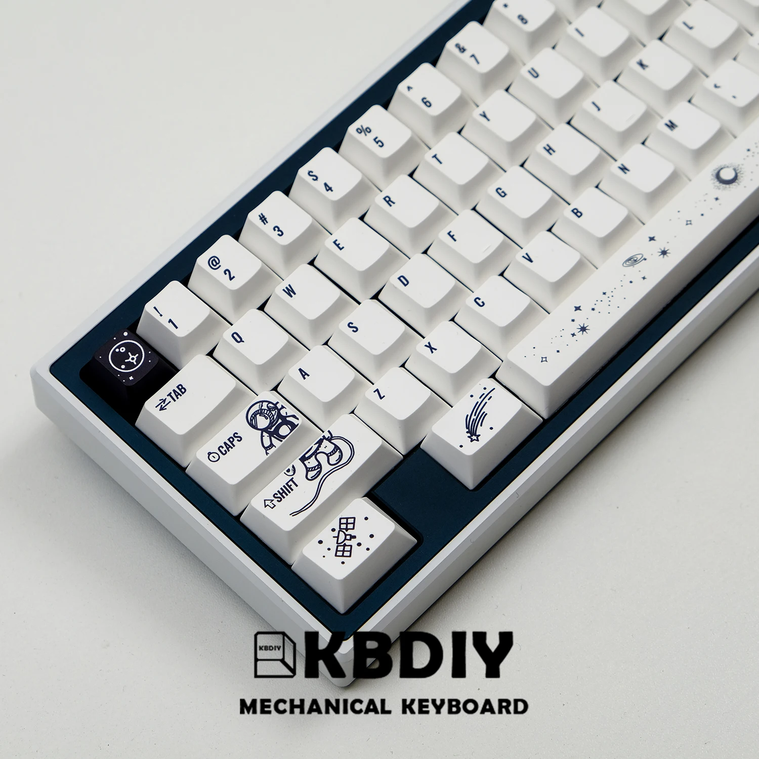 Imagem -04 - Kbdiy Cereja Perfil Japonês Espaço Exterior Keycap Conjunto para Teclado de Jogos Mecânicos Keycaps Pbt mx Switches Iso Cute143 Teclas