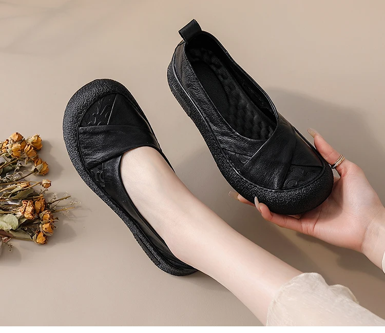 Neue Echtleder-Ballerinas für Damen, V-Ausschnitt Slip-On Schuhe, Retro-Kreuzfalt-Mokassins mit Prägungsmuster für Damen – Detail 11