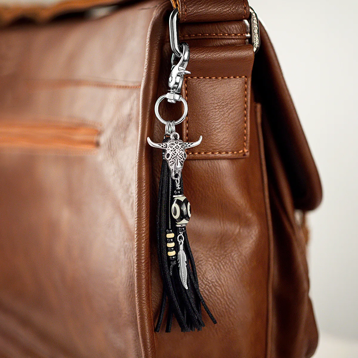 1 piece of retro western style cow head pendant with patterned beads, long flowing Su velvet key ring, ladies' bag chain