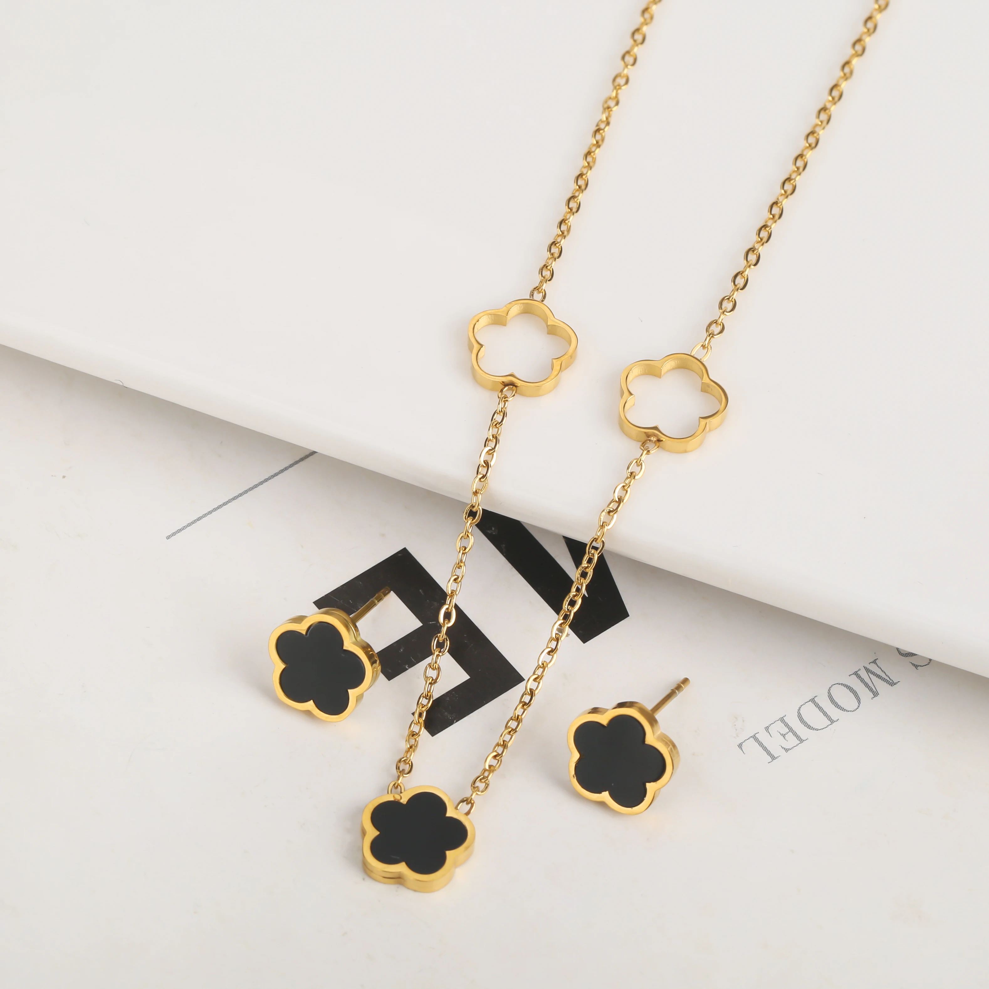 Stainless Steel Shell Flower Set With Clover Plant Hollow Out Five Leaf Petal Necklace Earrings For Women High Quality Clover