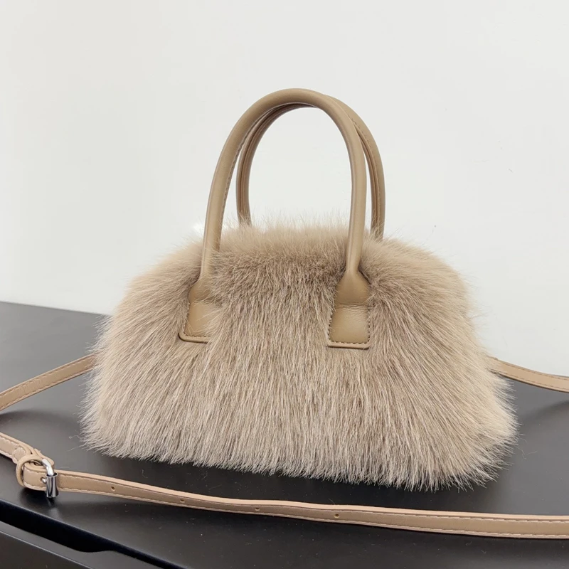 

Модные сумки-подушки из искусственного меха для женщин. Роскошные дизайнерские сумки и кошельки. Новинка 2023 года. Имитация кроличьего меха с верхней ручкой на плечо.