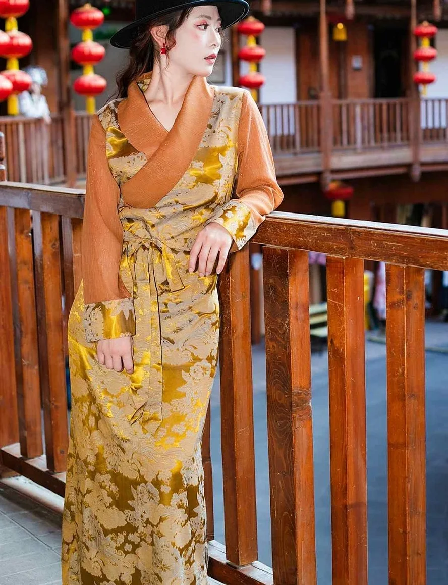 

Women's Tibetan Ethnic Clothing Nyingchi Bola Gown Xizang Motuo Online Travel Photography Costume Tibet Himalayan Tourist Robe