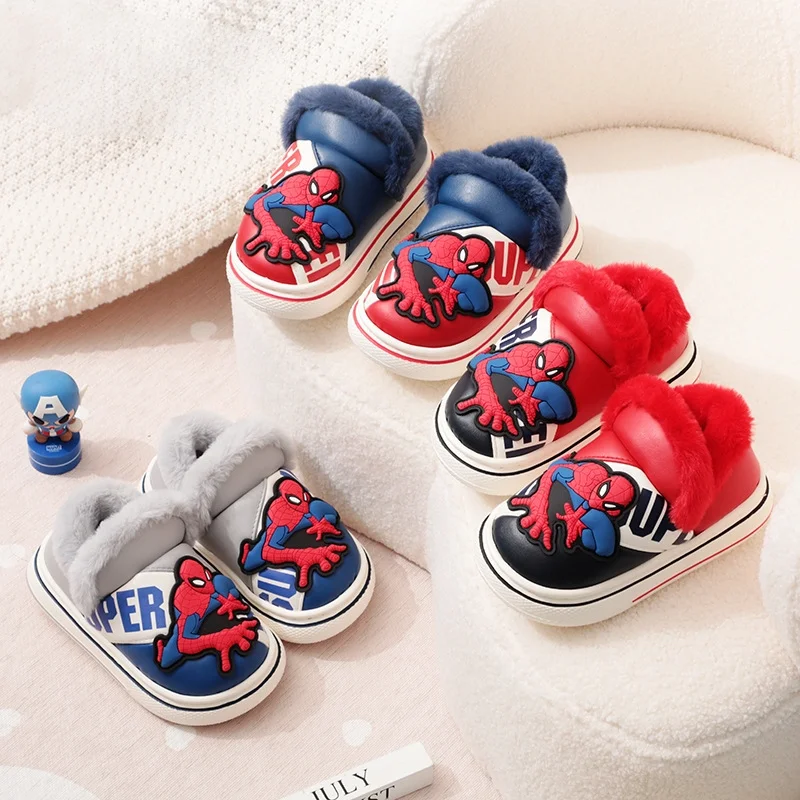 

Детские тапочки, домашняя обувь, зимняя обувь из искусственной кожи на закрытом каблуке для мальчиков, теплая нескользящая обувь с мягкой подошвой, красная, синяя, размер 28-33