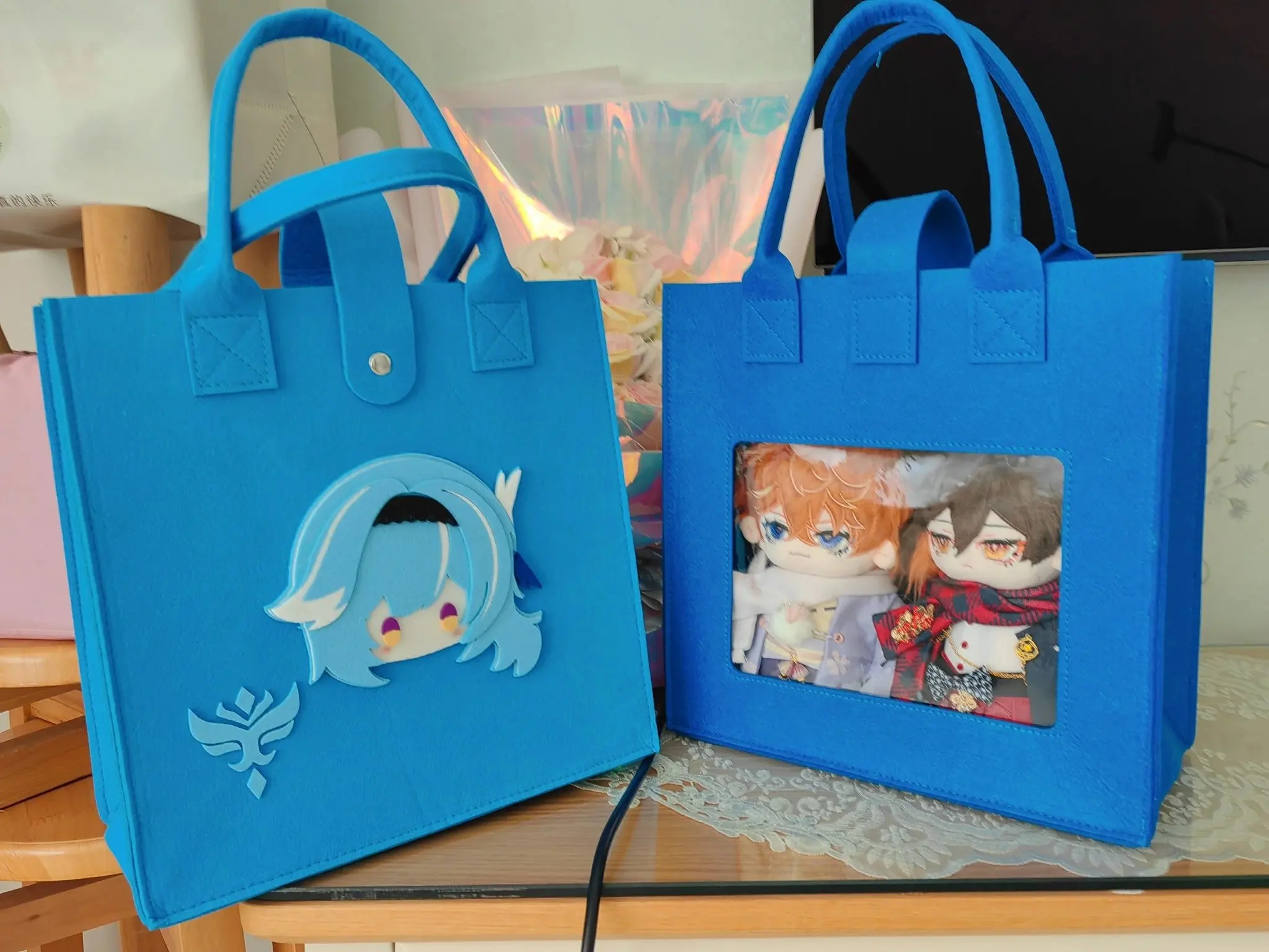 2023 New In Stock  Genshin Impact Eula Lawrence Felt Bag 30x30x15cm Comic Tote Bags