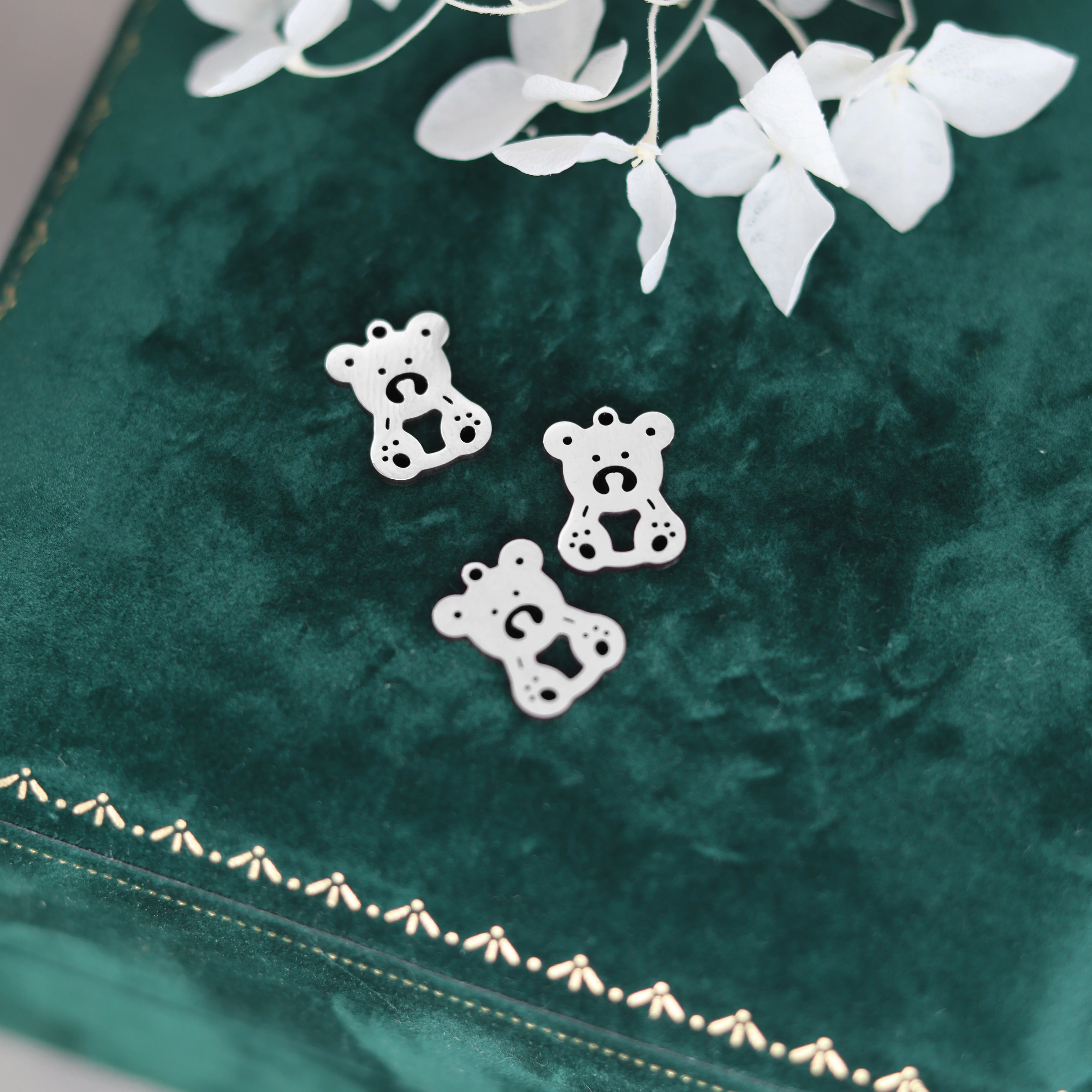 3PCS/LotTeddy Bear Pendant  Minimalist Animal Pendant Cute Mini Bear  pendant Necklace for Jewelry Making for Men and Women