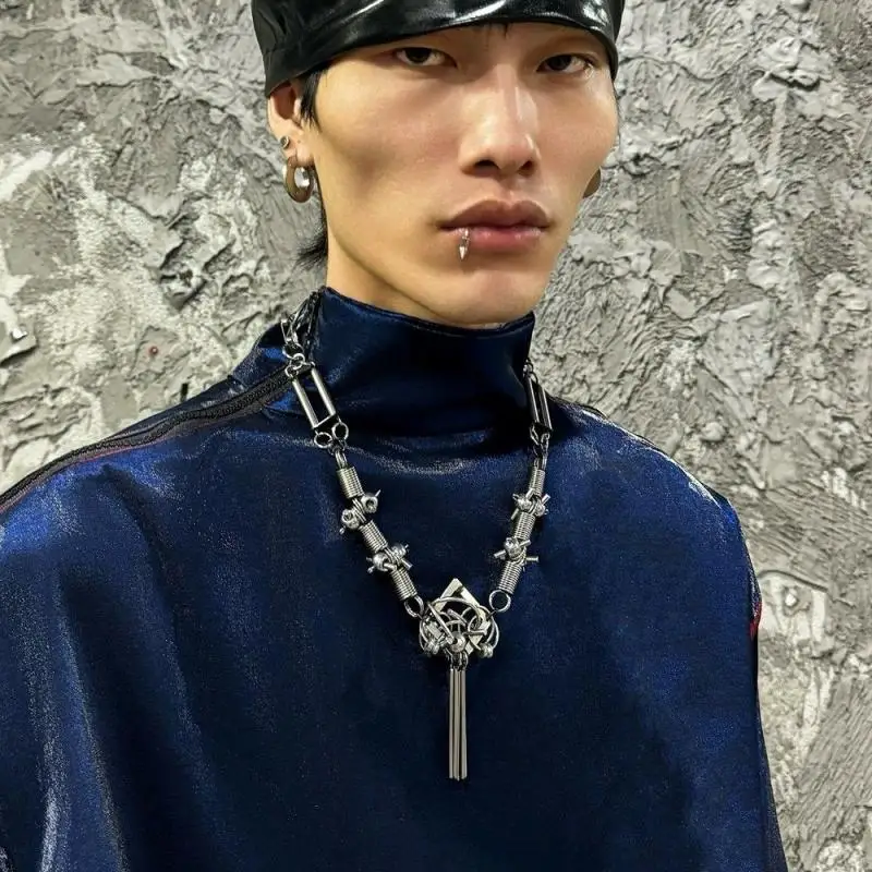 Hardcore Mechanical Heavy Industry Punk Style Necklace, Versatile and Fashionable Denim Accessories for Men and Women
