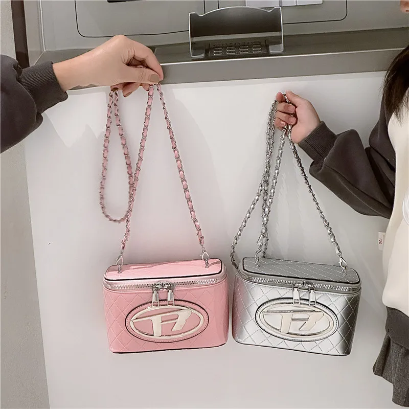 

2025 Fall Box Bag - Monogrammed Crossbody Purse, Trendy Oversized Shoulder Bag, Edgy Women's Accessory, Unisex Street Style