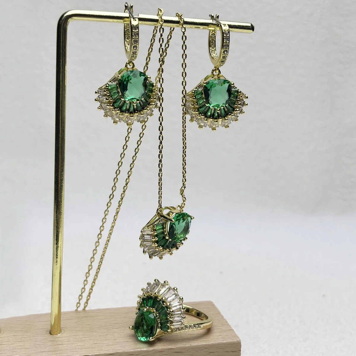 Thumbnail 2 - #34 Latest Pendant Charm Bracelets Offers