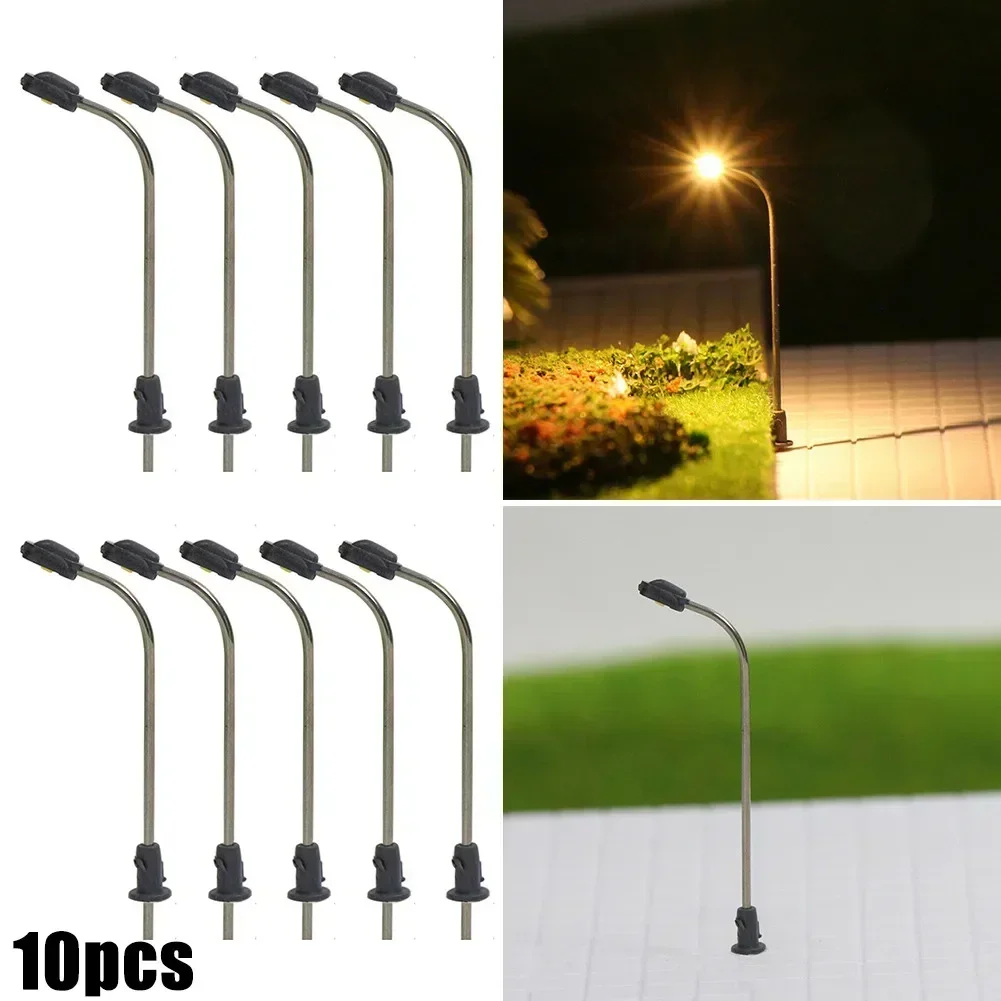 10 pz Modello Treno Z Calibro Lampione stradale Lampada a piattaforma a LED Bonsai Paesaggio Ferrovia Decorazione Edificio Paesaggio Accessori Giocattoli