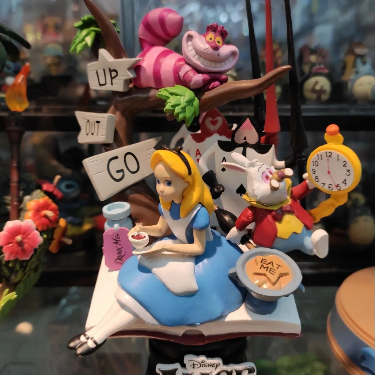 Figura modelo de Alicia en el país de las Maravillas de Disney, adorno de Sombrerero Loco de Alicia, muñeca de juguete, decoración de habitación, regalos de cumpleaños y Navidad para niños