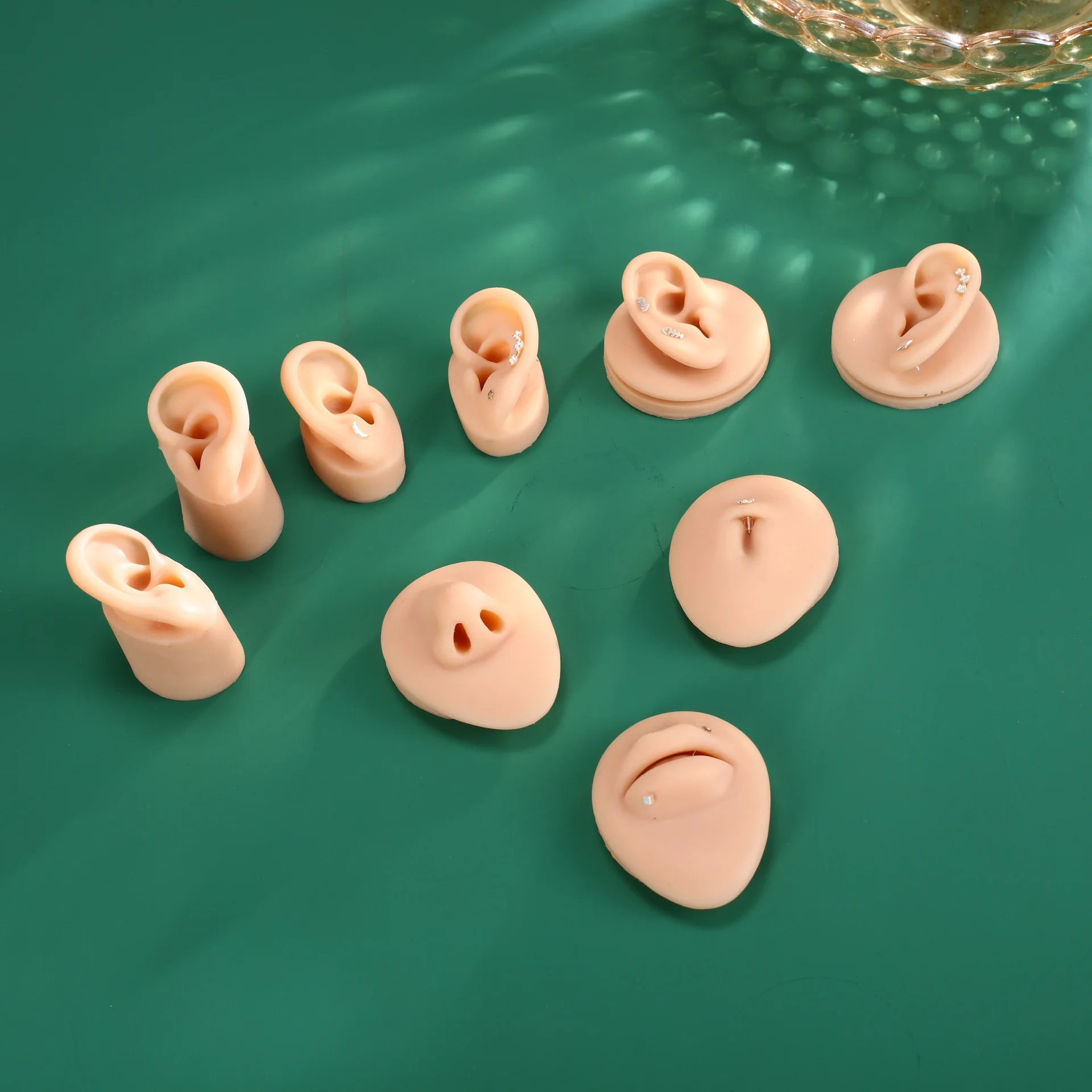 

Silicone Artificial Ear Teaching Practice Props Nose Mouth Navel Nail Ornaments Display Tools Earing Display