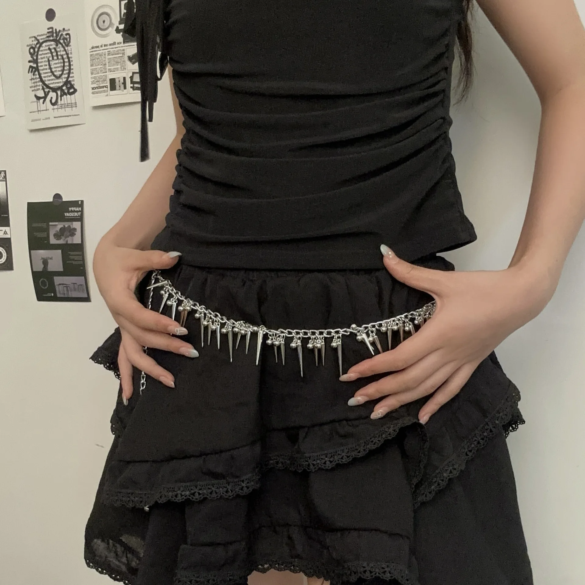 

Новая многослойная цепочка на бедро - женские украшения для тела в стиле панк, поясная цепочка с заклепками и бахромой, аксессуар в стиле хип-хоп, ремень в стиле бохо с капелью