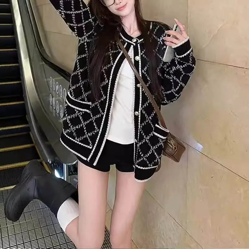 เสื้อสเวตเตอร์ผู้หญิงทรงเพชร ดีไซน์เก๋ สไตล์ลำลอง สีดำ อ่อนโยน หลวม ใส่สบาย แขนยาว รุ่น 12