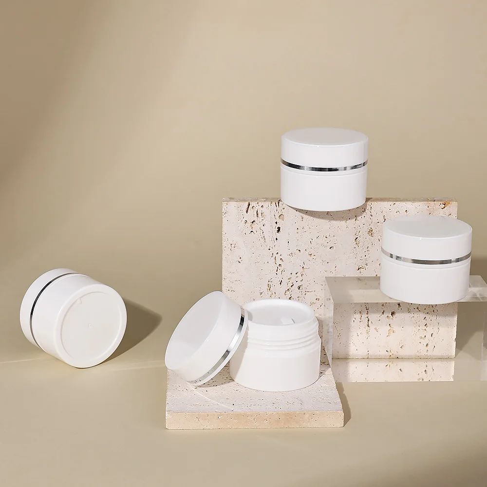 Pots en plastique cylindriques blancs 30g, 10 pièces, avec bords argentés, conteneurs vides pour crèmes, lotions et gels pour les yeux, parfaits pour les voyages quotidiens