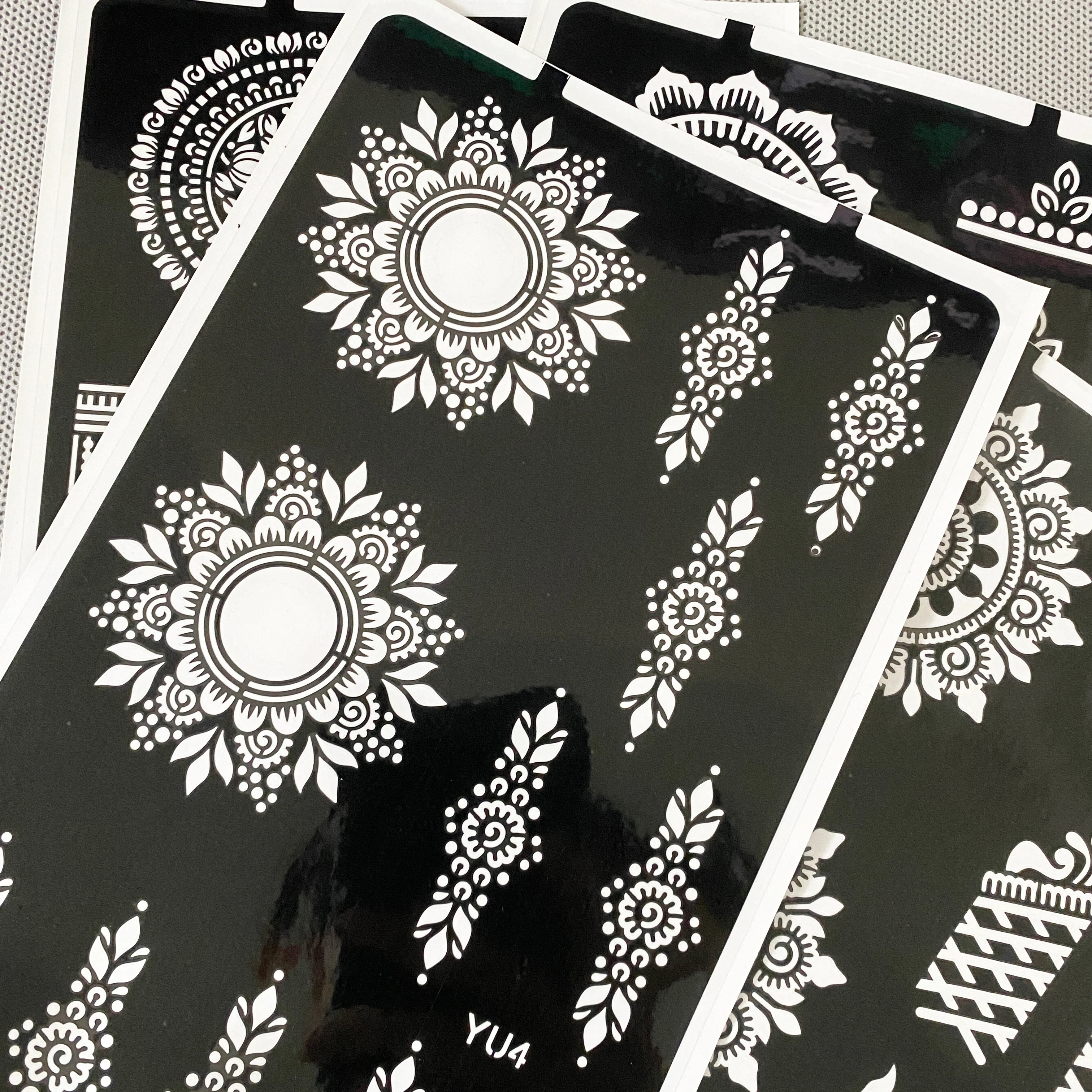 ลายฉลุลายดอกไม้ 1 ชิ้น ลายแมนด - Wedding Sutra บทวิจารณ์และราคา