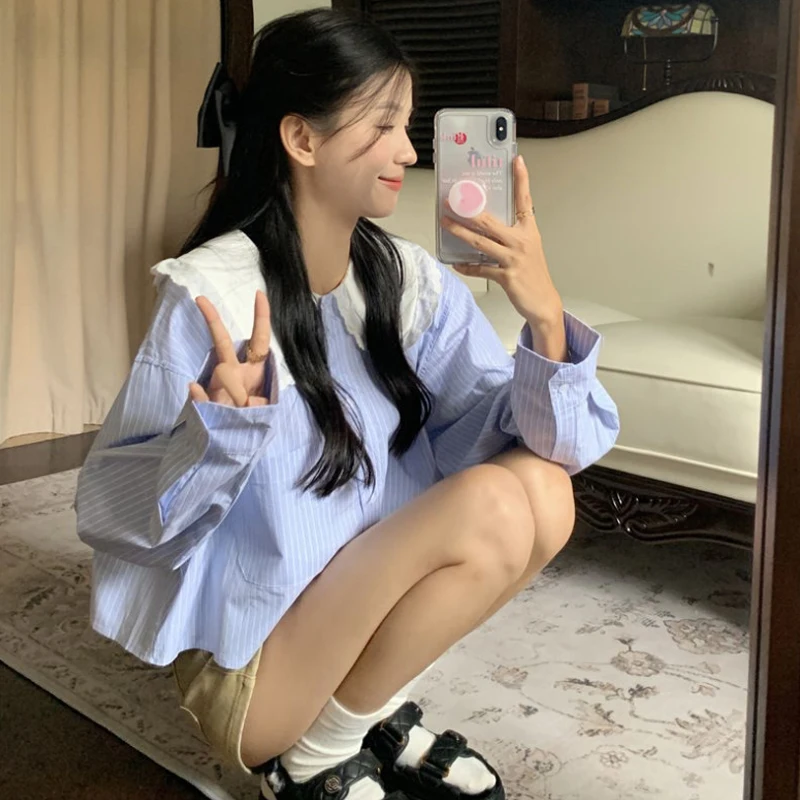 시크한 블루 스트라이프 루즈핏 롱 셔츠, 돌 칼라 디자인, 한국 스타일 출퇴근룩, 여성 패션 탑, 가을 의류