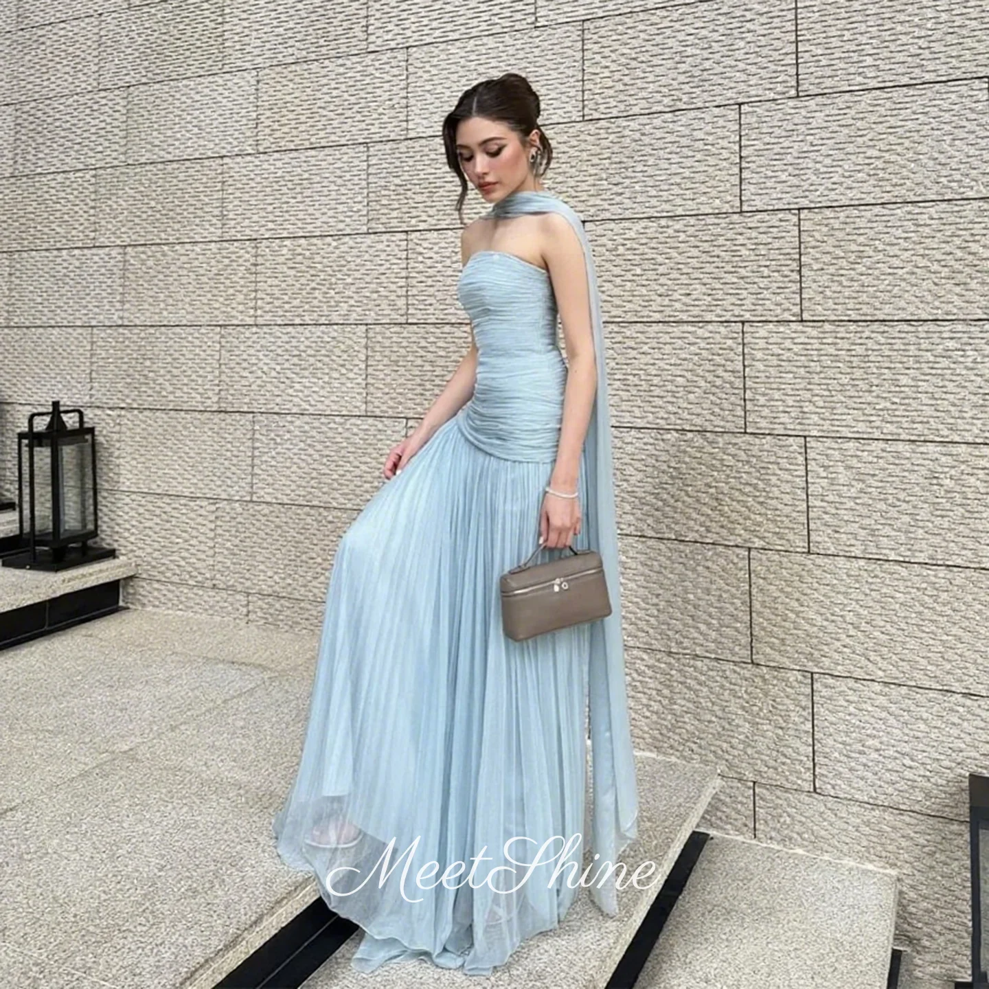 

Simple Sky Blue Strapless Chiffon Prom Gown Dubai Elegant Sleeveless Pleated A-Line Evening Dresses Wedding Dresses Customized