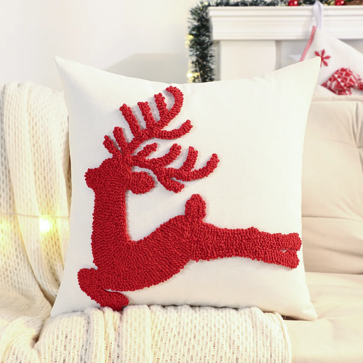 Luxury Christmas Cushion Cover Tufted Embroidered Throw Pillow Case Canvas Cushion Case for Sofa Festive Holiday Party Decor