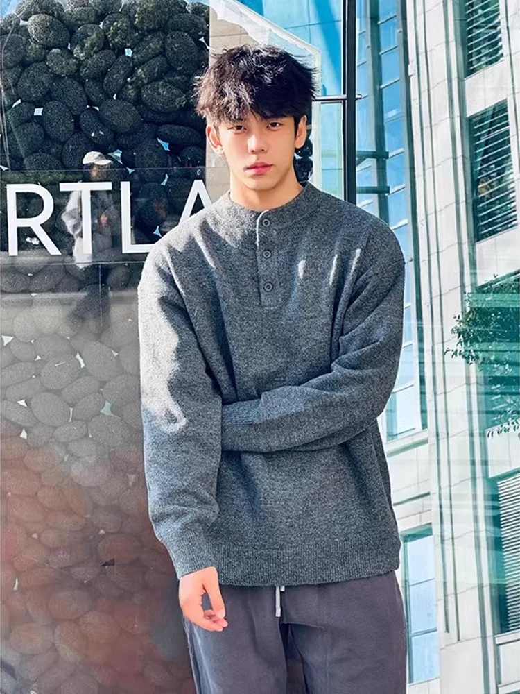 

Мужской трикотажный свитер Cleanfit Henry Collar: осенне-зимняя коллекция, повседневный свободный крой, уютный и комфортный, для ношения под одеждой.