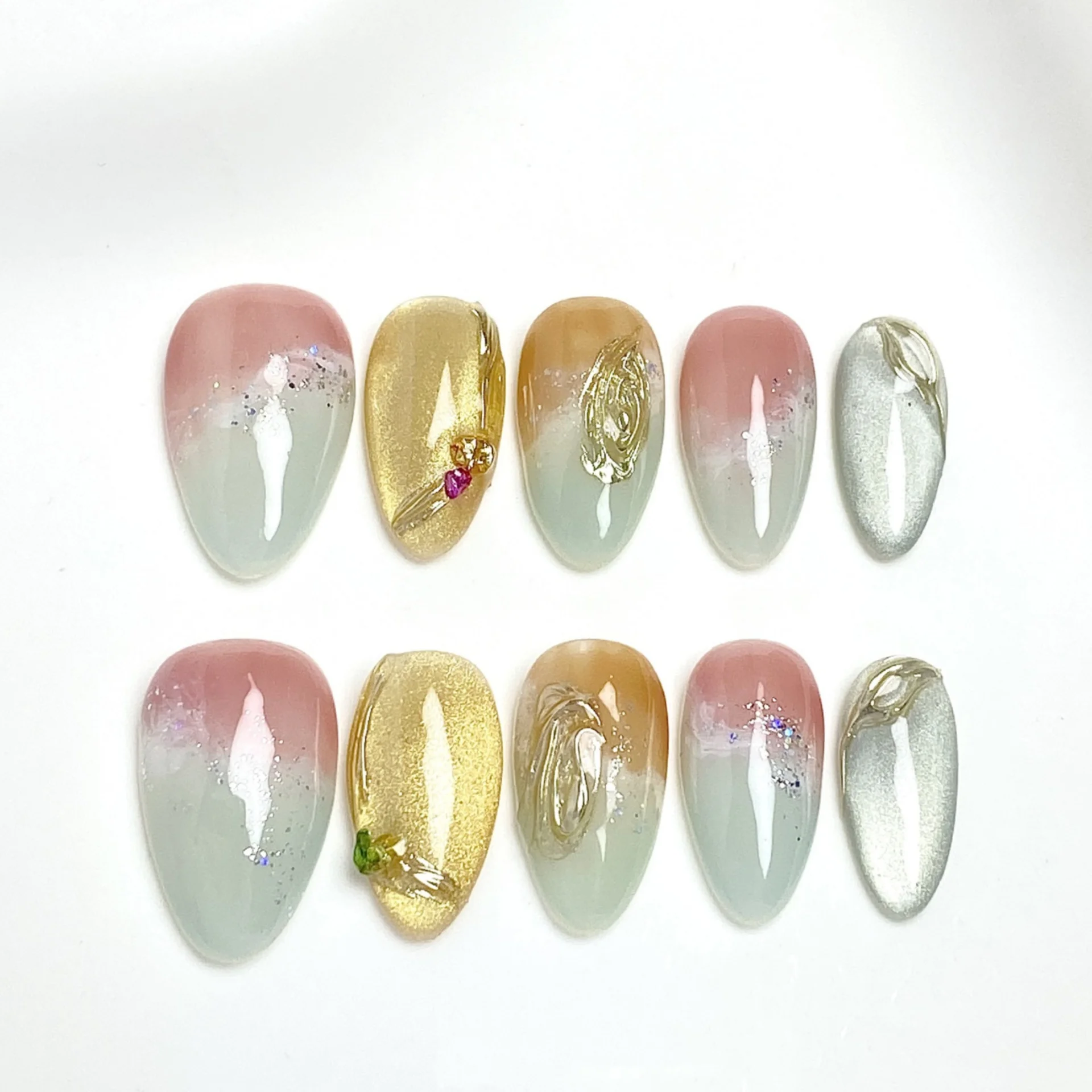 

10pcs Smudge Cat's Eye Handmade Fake Nails Sets Glitter Short Almond False Nail Art Sequin Diamond Design Press on Nails Tips