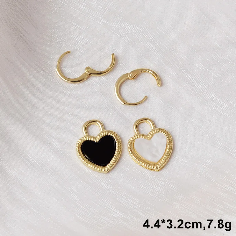 Black White Women\'s Hanging Earrings Hollow Heart Pendants Elegant Female Bowknot Drop Earrings Korean Fashion Ear Decoration